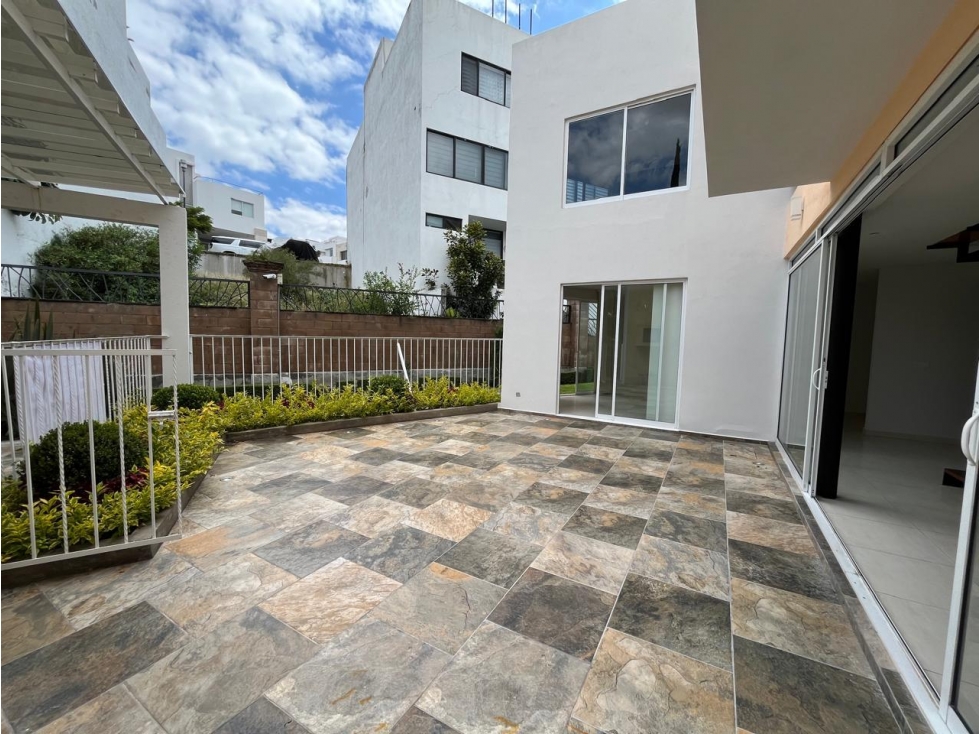 Casa en Venta en Lomas de Angelópolis, Parque Castellana, Puebla. — foto 2