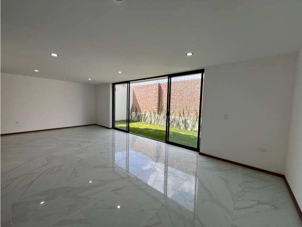 Casa en Venta en Parque San Marino, Lomas de Angelópolis, Puebla. - 3