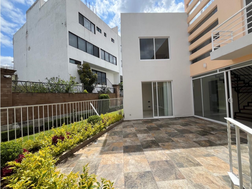 Casa en Venta en Lomas de Angelópolis, Parque Castellana, Puebla. — foto 3