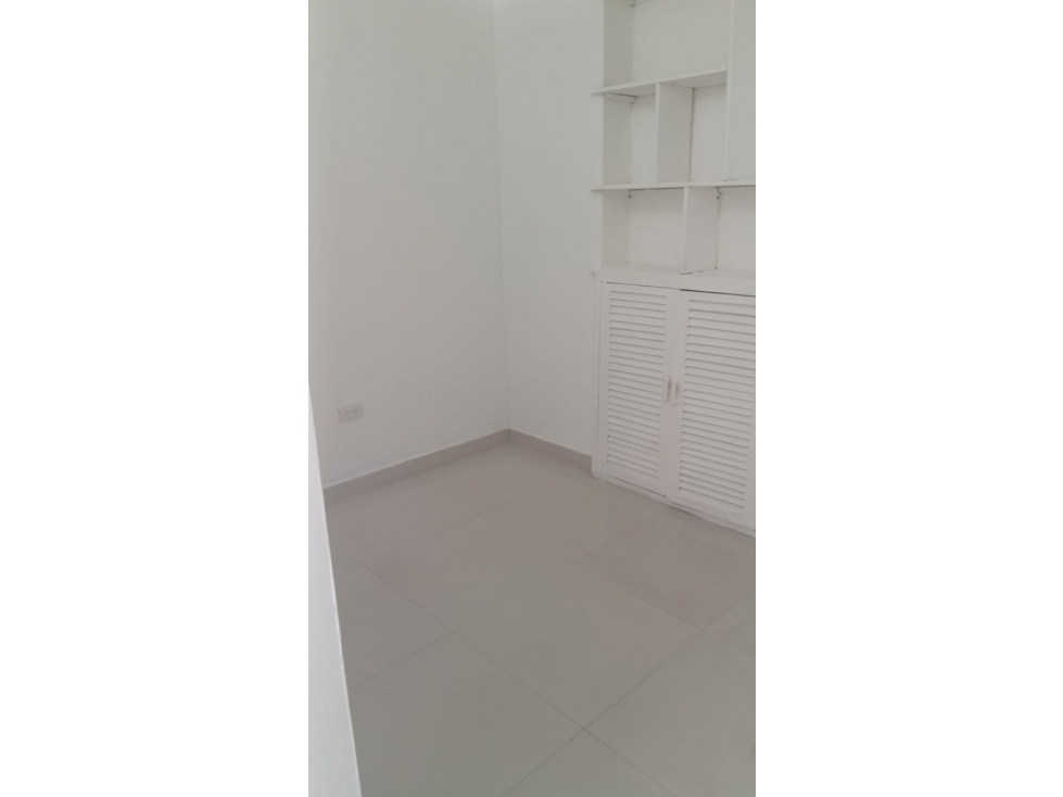 Consultorio/Oficina en Arriendo - Barrio Bocagrande - 4