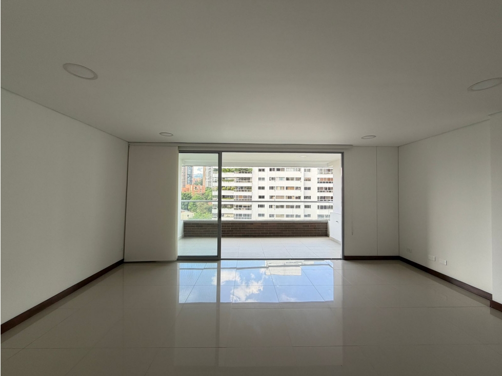 Arriendo Apartamento - Los Balsos — foto 2