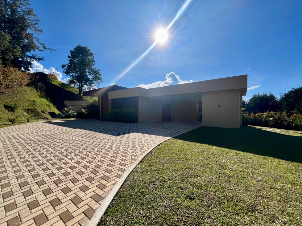 Casa Moderna - Rionegro