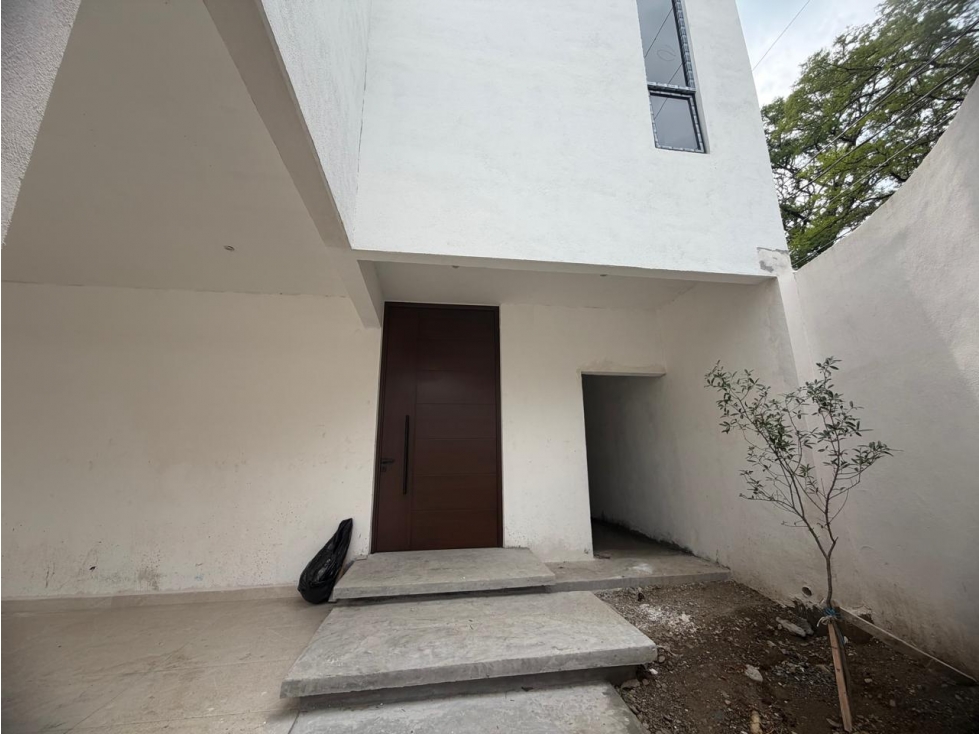 VENTA DE CASA EN BRISAS DEL VERGEL, SANTIAGO , N.L.