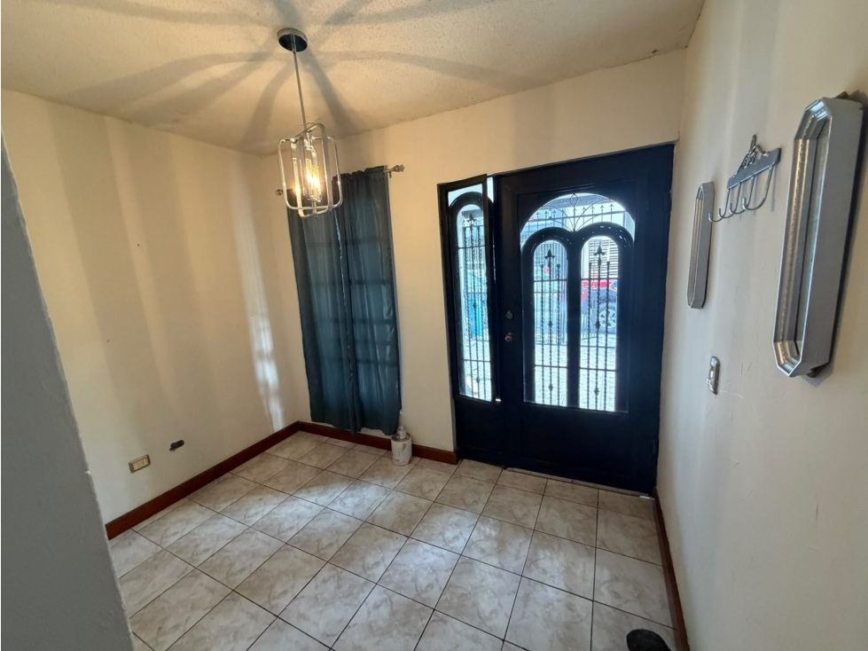 VENTA DE CASA EN JARDINES DE CASA BLANCA - 3