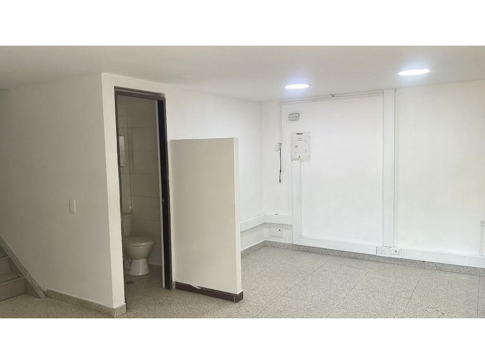 BODEGA EN BARRIO ANTIOQUIA — foto 2