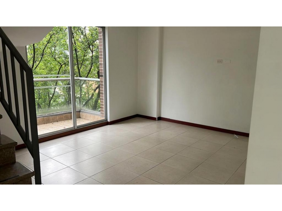 APARTMENTO DUPLEX EN ENVIGADO ZUÑIGA — foto 2