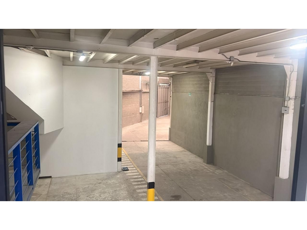 BODEGA EN BARRIO ANTIOQUIA — foto 3