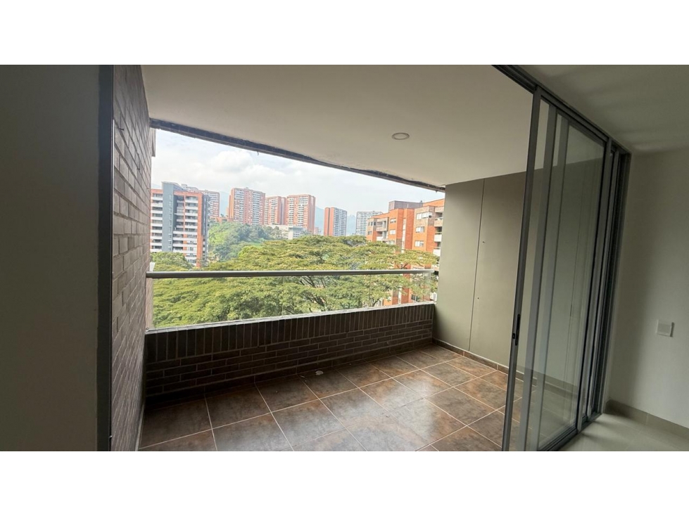 APARTMENTO EN ENVIGADO LA INTERMEDIA