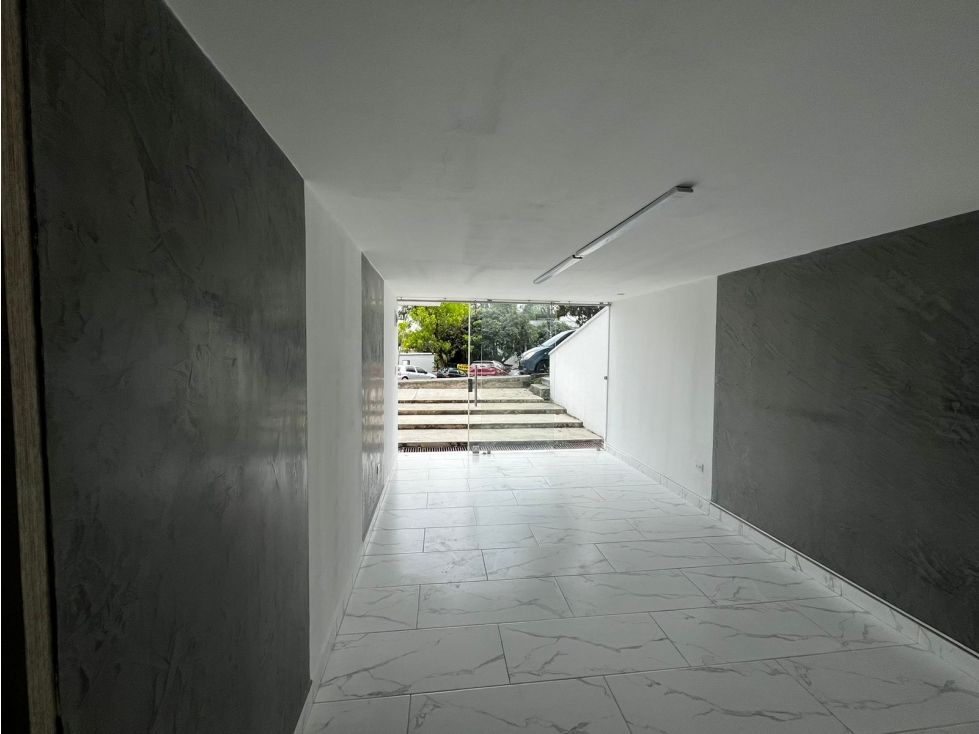 ¡Local comercial en renta en Pinares con ubicaciÃ³n privilegiada! — foto 4