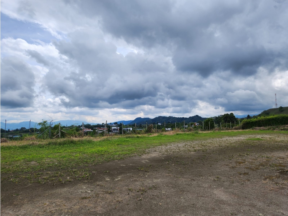 Lote en venta vía Armenia - 1