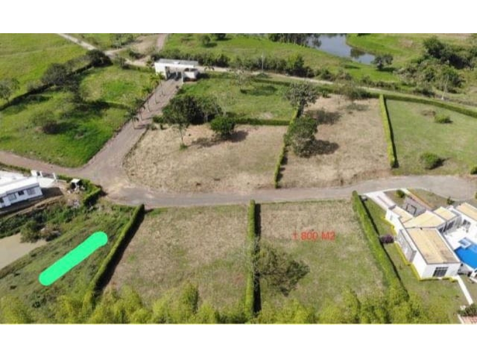 ¡Lote en Venta en cerritos, Conjunto Exclusivo!