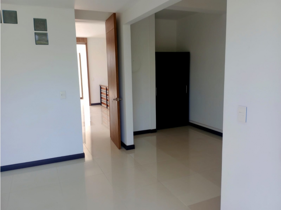Venta de apartamento dúplex en Cerritos — foto 5