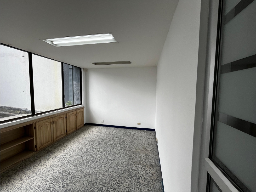 ¡Venta de oficina en el corazÃ³n de Pereira! Ideal para mÃºltiples usos