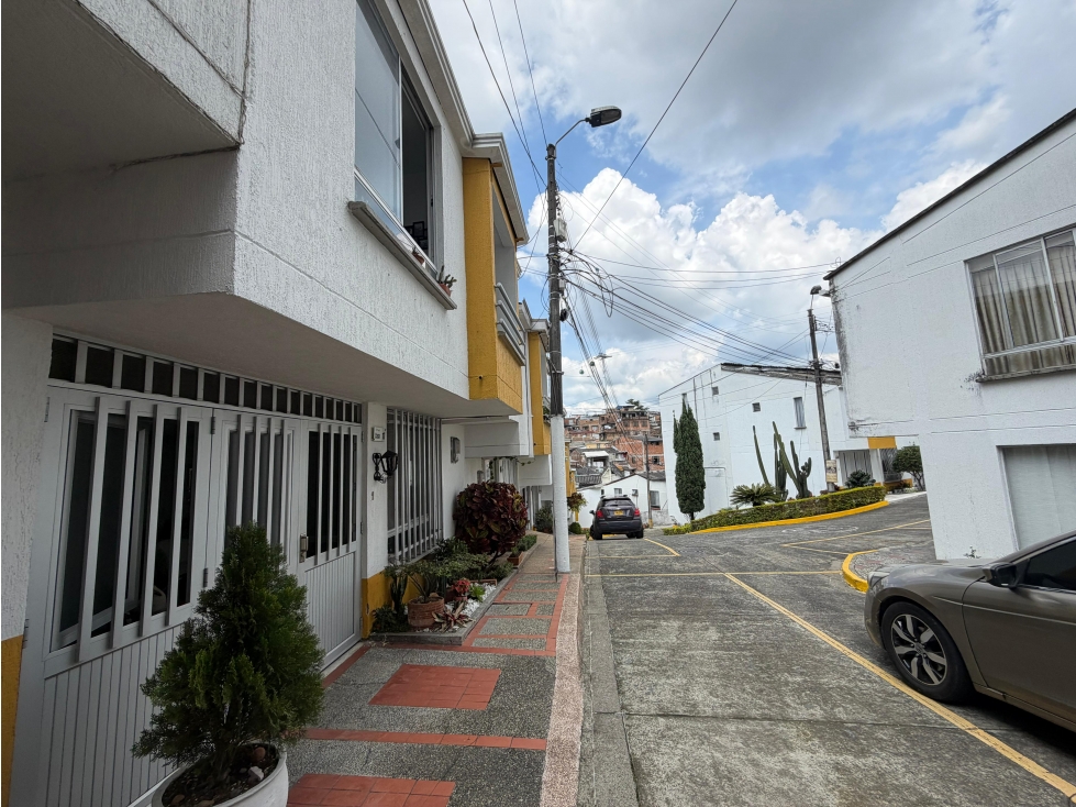 Casa esquinera en venta Pereira