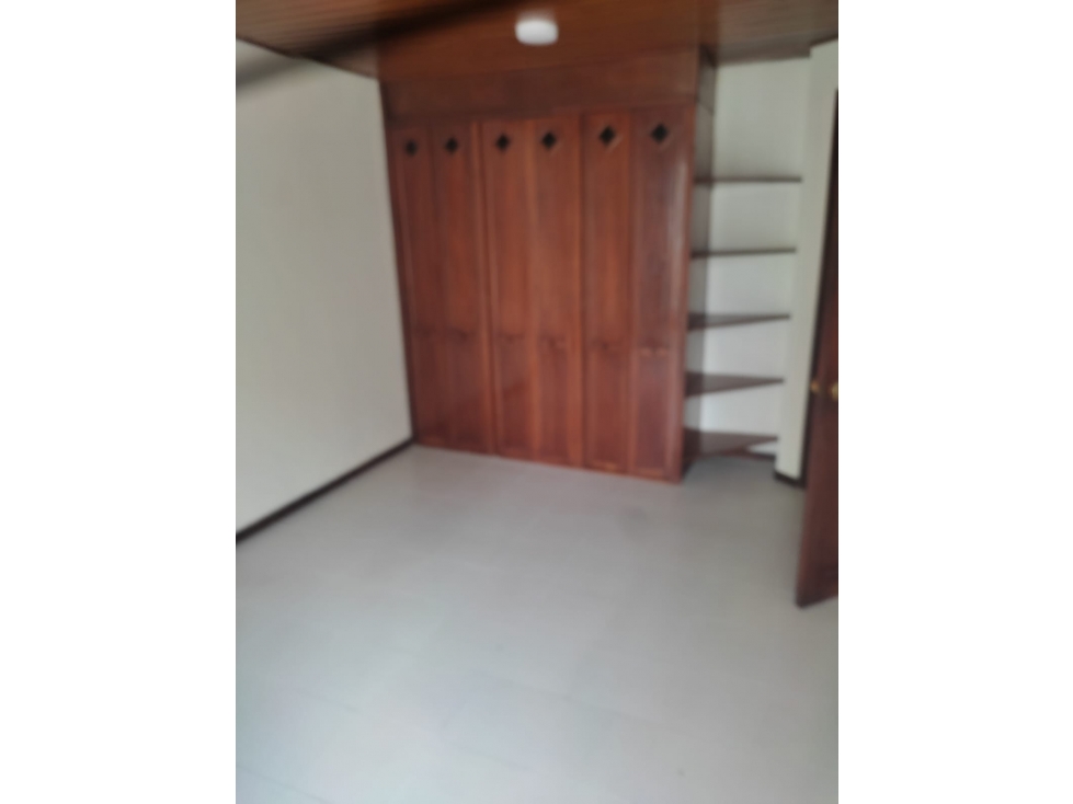 Apartamento en venta en el sector Los Alpes — foto 2