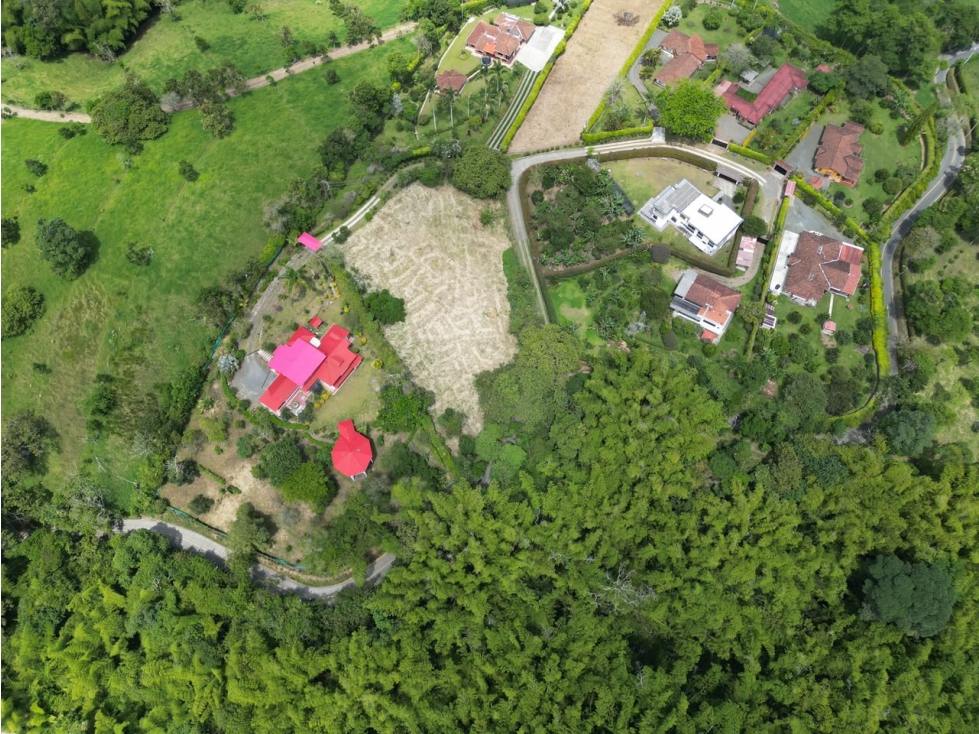 Lote campestre en venta en Tribunas, vía Armenia Pereira