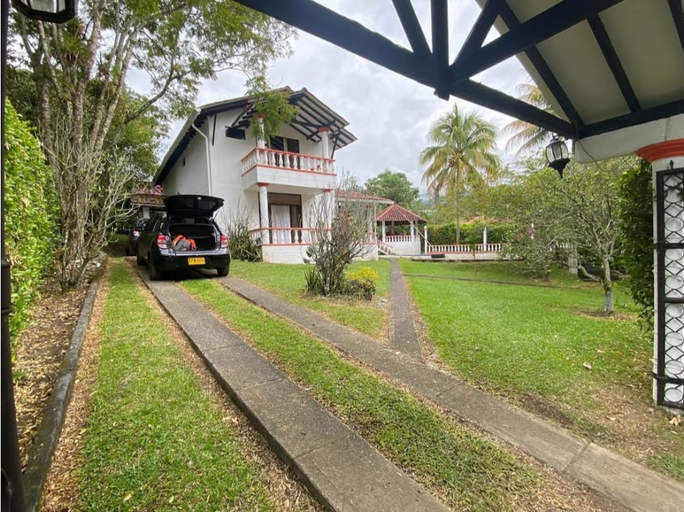 CASA CAMPESTRE EN VENTA SOBRE LA VÍA PEREIRA VITERBO - 2