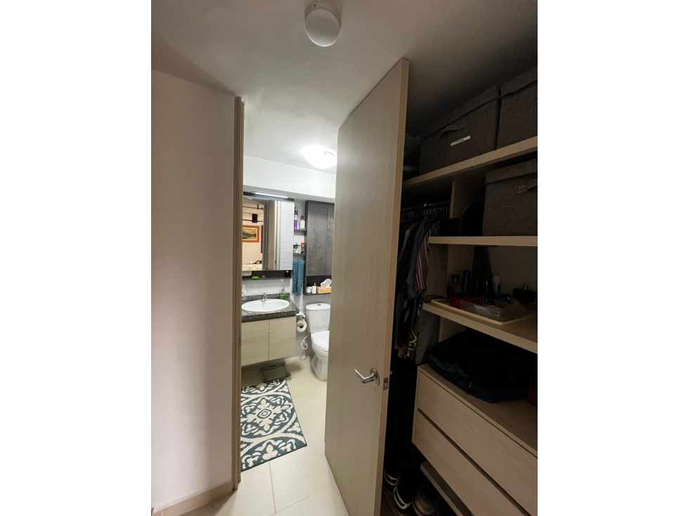Apartamento en venta en Galicia Noveno piso con vista espectacular — foto 6