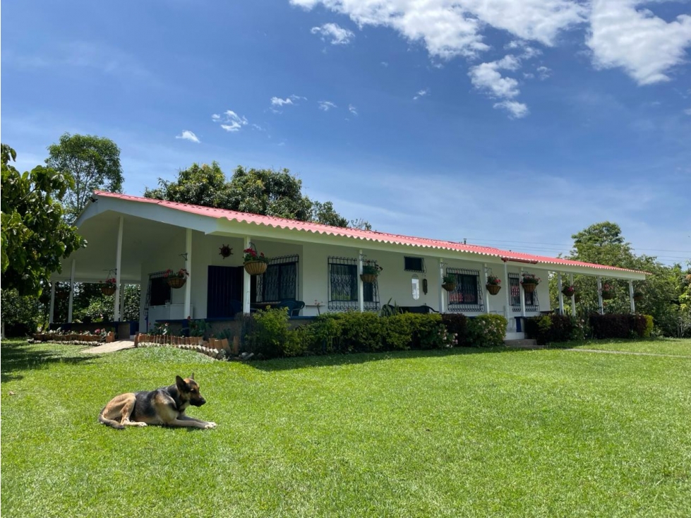 Espectacular casa campestre en venta Sector Condina