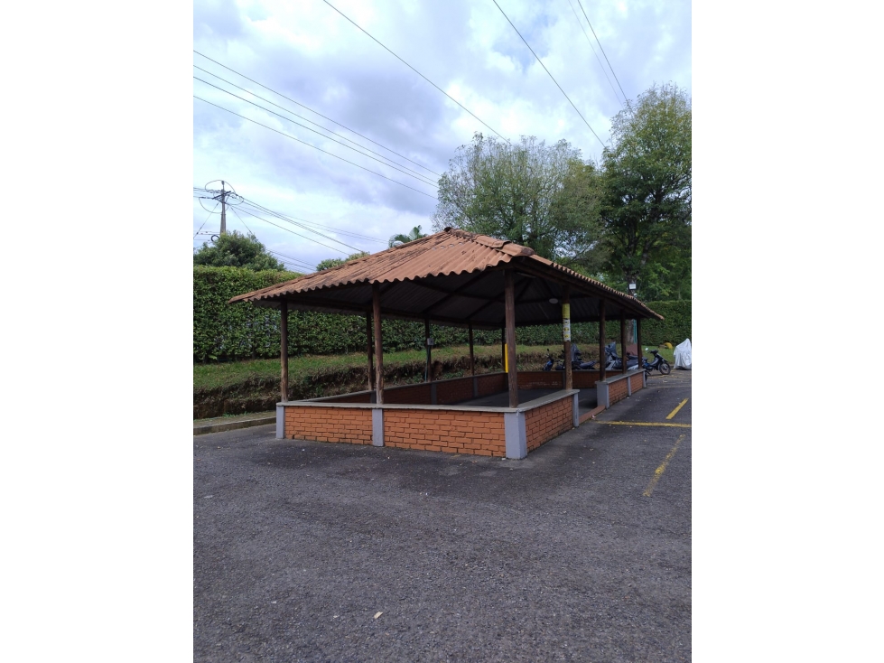 Confortable Apartamento en Venta - Sector Parque Industrial, Pereira — foto 2
