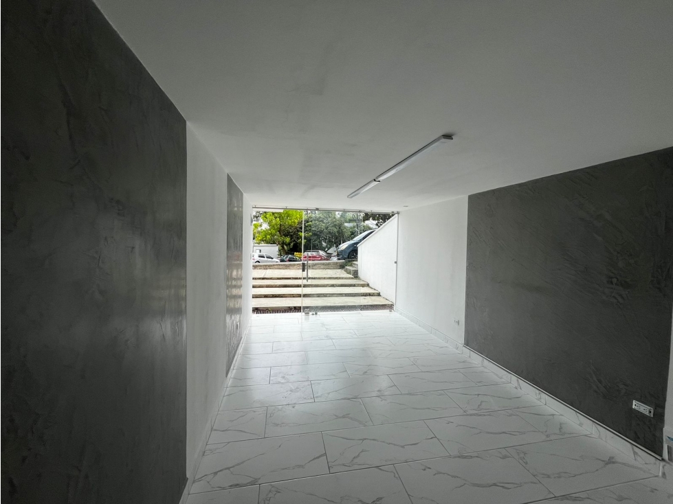 ¡Local comercial en renta en Pinares con ubicaciÃ³n privilegiada! — foto 5