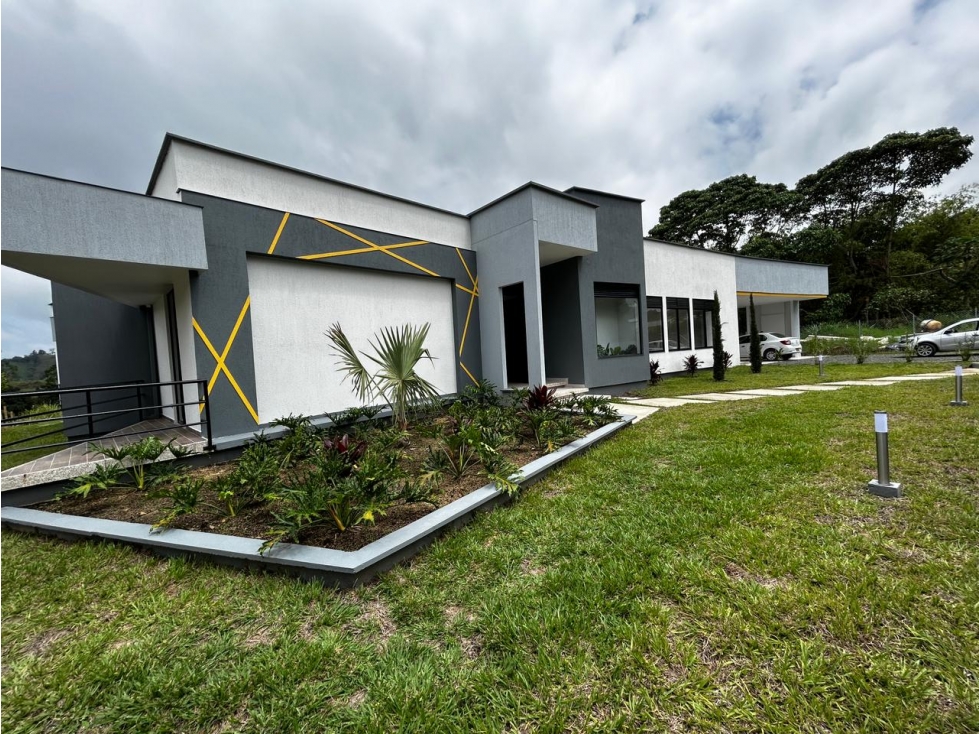 Casa campestre en venta en condominio exclusivo - Combia, Pereira — foto 2