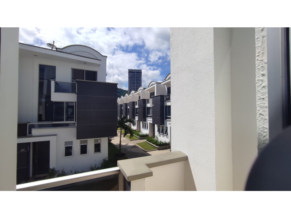 HERMOSA CASA EN VENTA EN PINARES — foto 6
