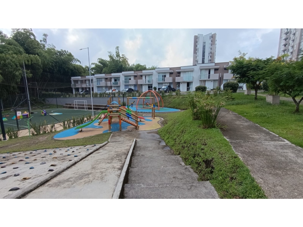 ¡Se vende espectacular casa esquinera en La Macarena, Dosquebradas! - 3