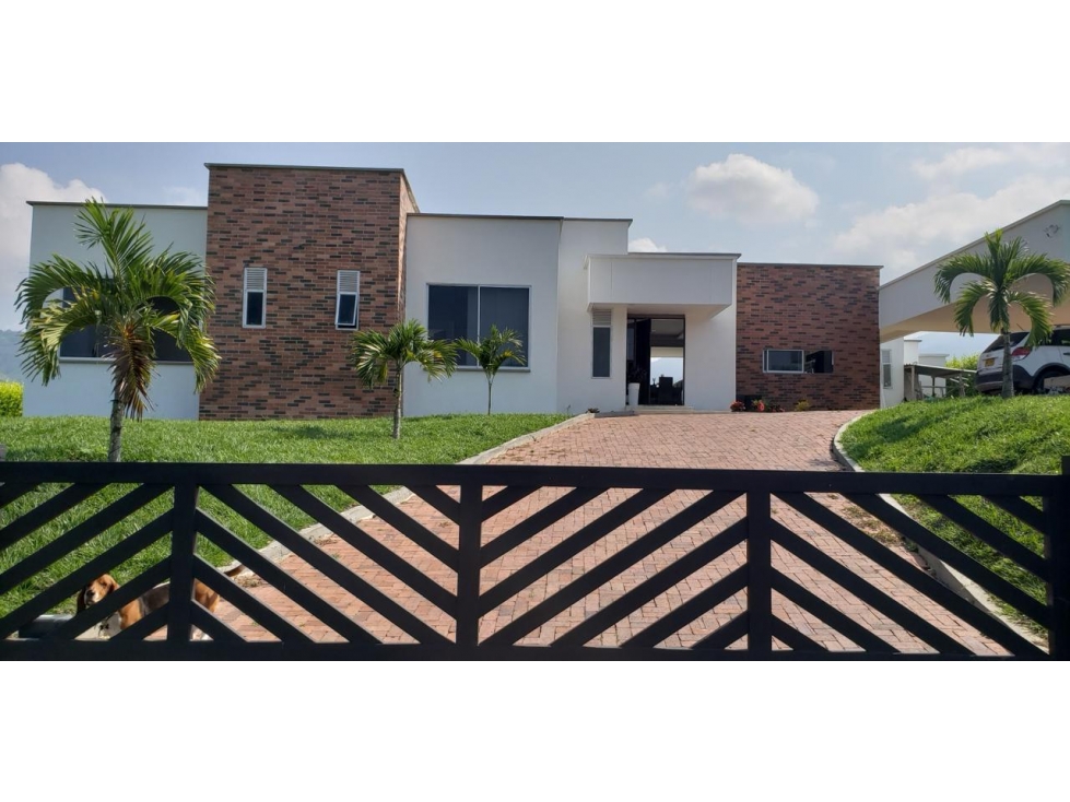 Venta de Casa Campestre con Piscina en Combia, Pereira — foto 2