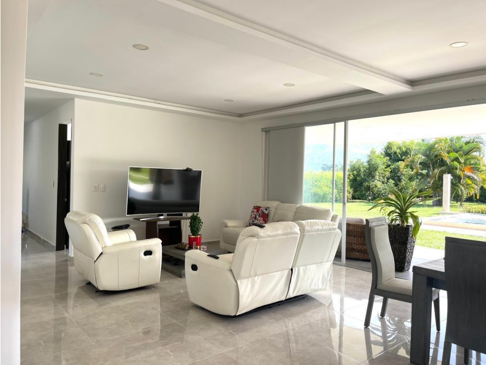 Venta de Casa Campestre con Piscina en Combia, Pereira — foto 6