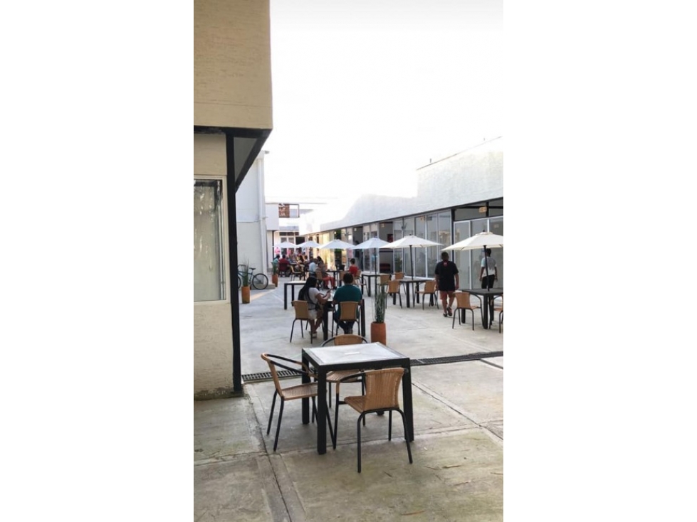 ¡Oportunidad Comercial en Pueblo Tapado, Quindío! - 2