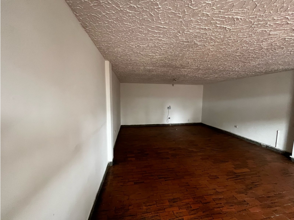 Local comercial en venta en Pereira Avenida 30 de Agosto - 2