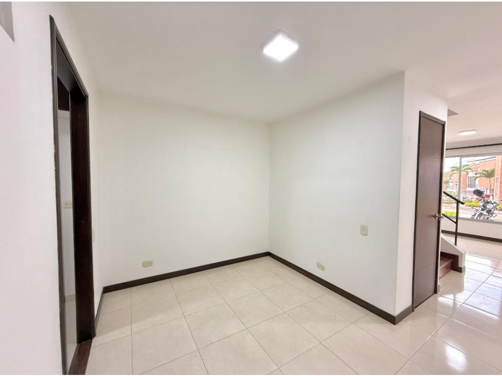 Espectacular casa en venta en La Villa Olímpica Pereira — foto 3