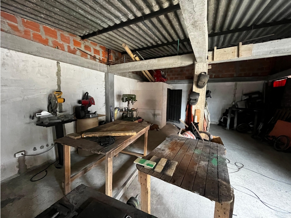 Se vende casa lote con proyección comercial en el sector de Condina — foto 3