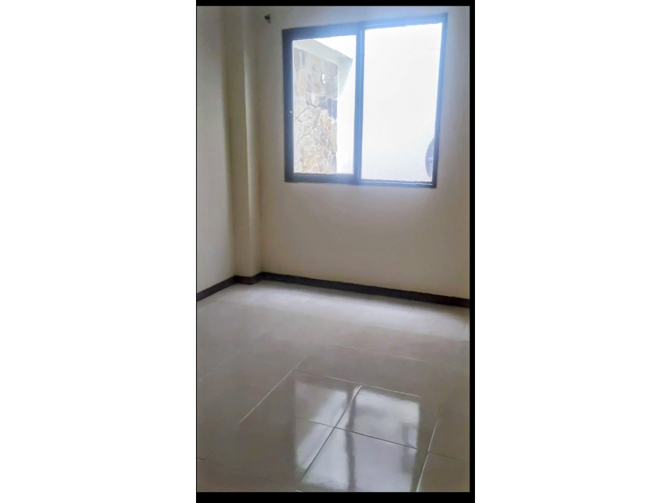 Apartamento en venta centro de Pereira cerca a clinica los Rosales — foto 2