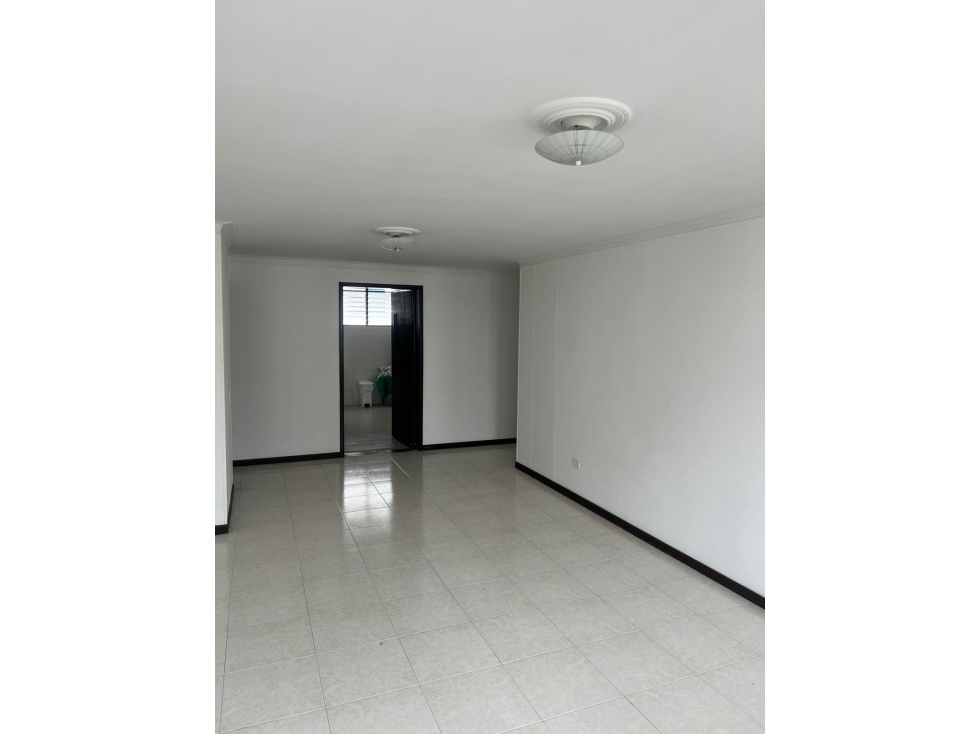 Apartamento en venta Sector Pinares — foto 2