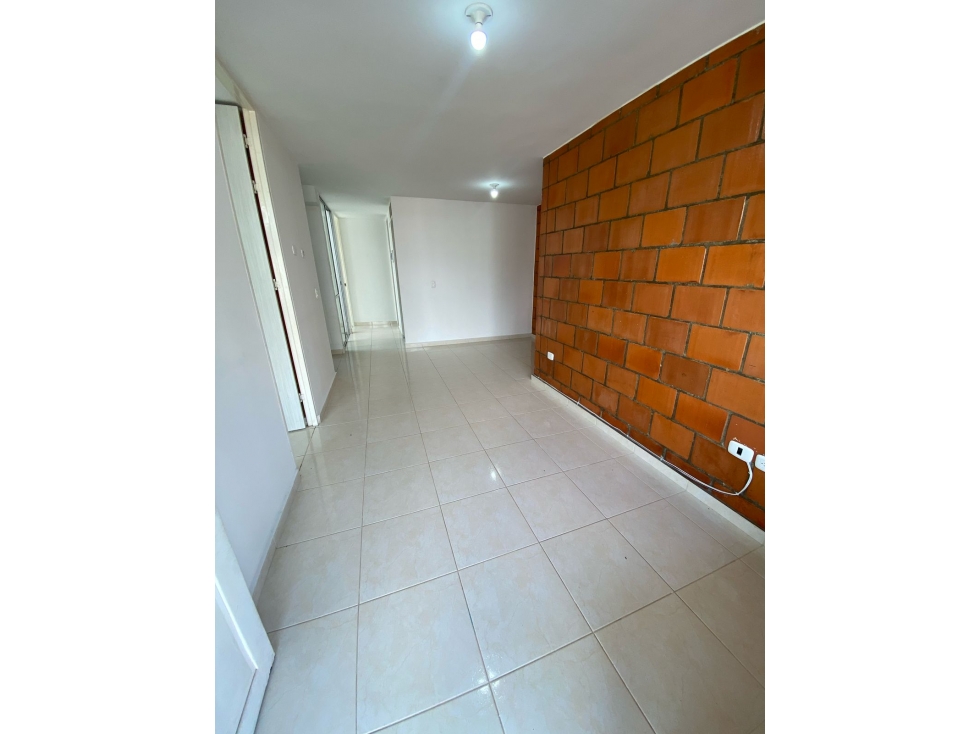 SE VENDE APARTAMENTO REMODELADO EN LA PRADERA DOSQUEBRADAS — foto 2