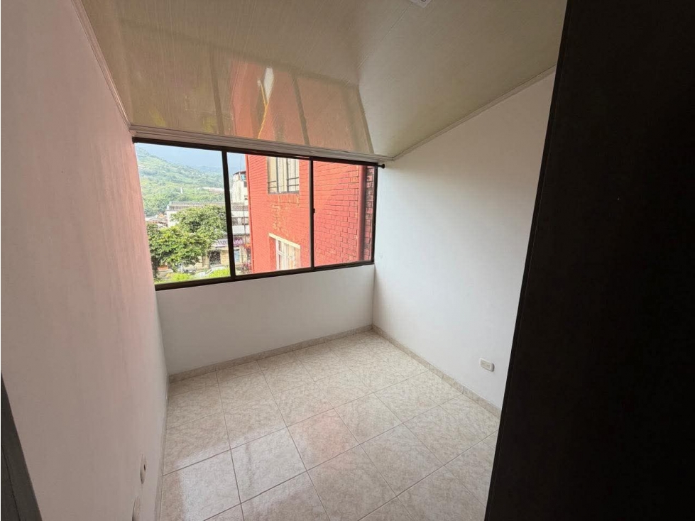 Apartamento en venta en Pereira Sector Parque Banderas — foto 2
