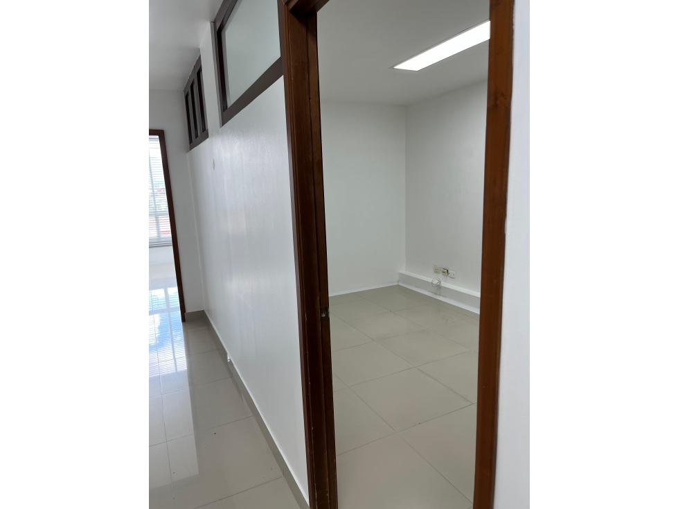 Consultorio en renta megacentro Pinares — foto 2