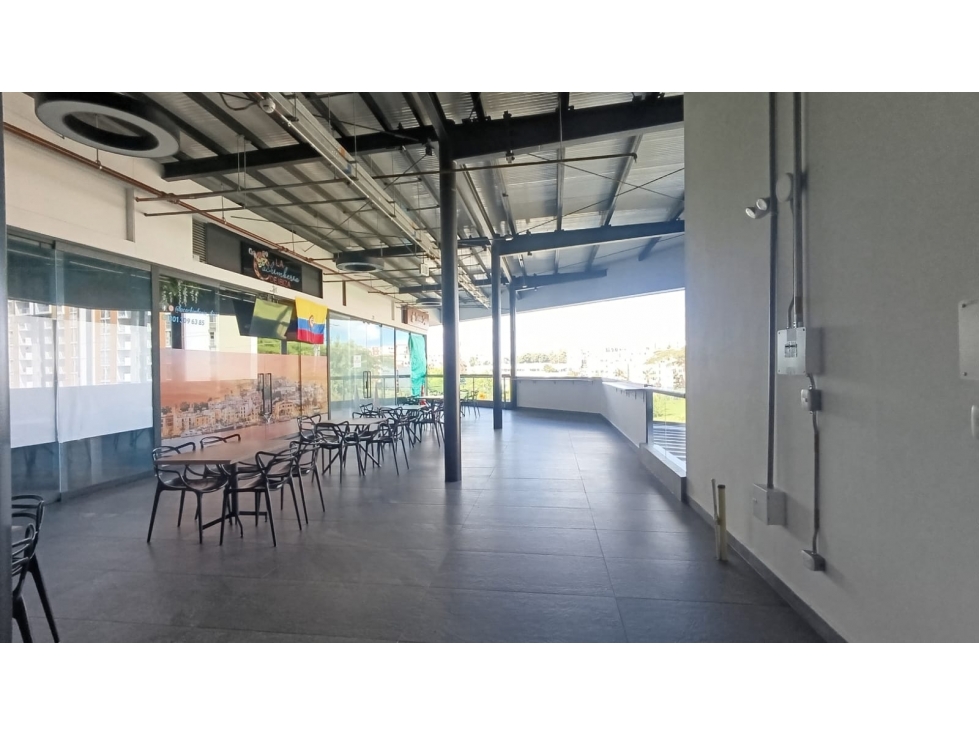 Se vende local comercial en el Mall de Batara Excelente para invertir. - 4