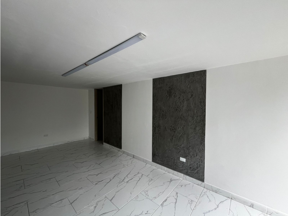 ¡Local comercial en renta en Pinares con ubicaciÃ³n privilegiada!