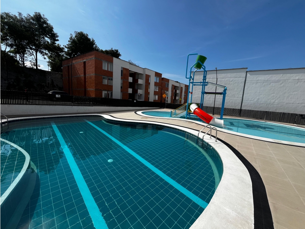 Apartamento en venta en Galicia Primer piso — foto 3