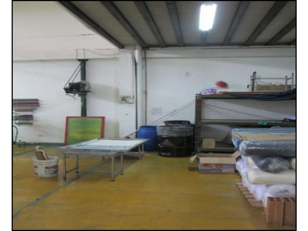 VENTA DE BODEGA COMERCIAL SOBRE LA AVENIDA SUR PEREIRA — foto 3