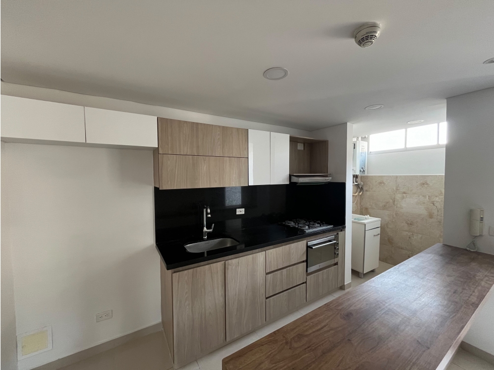 APARTAMENTO EN RENTA EN LOS ALPES - 1