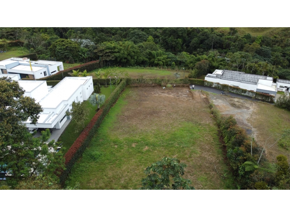 LOTE EN VENTA VÍA ARMENIA PEREIRA - 3