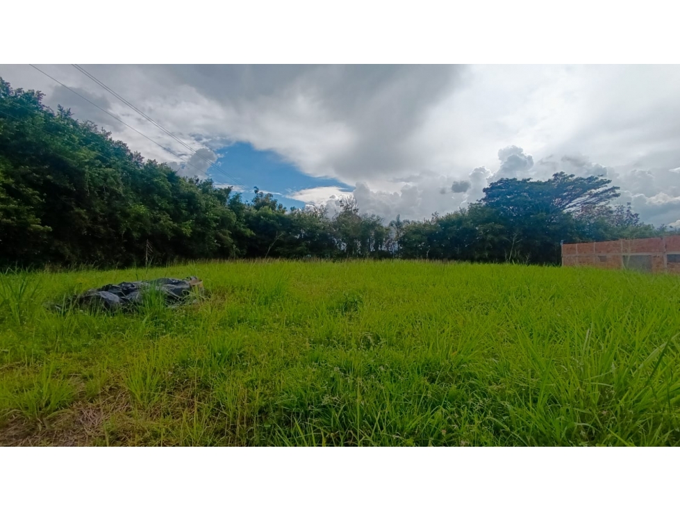 Lote en venta en Cerritos Exclusividad y seguridad en un solo lugar