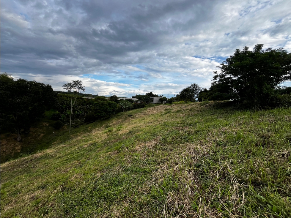 Lote en venta en exclusivo condominio en Cerritos Pereira — foto 4