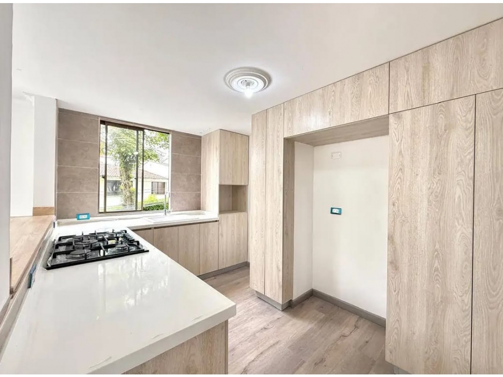 Apartamento en venta pinares