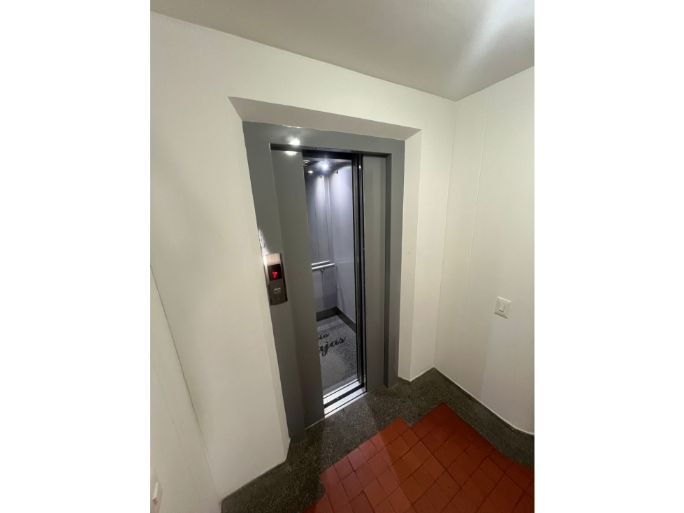 Apartamento en venta Sector Pinares — foto 4