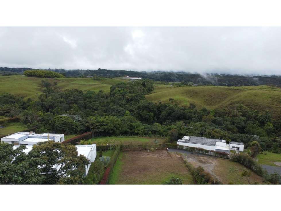 LOTE EN VENTA VÍA ARMENIA PEREIRA - 4